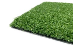 Kingston Green fake grass for backyard